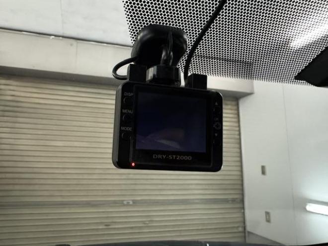 ラクティスＧ　禁煙車　寒冷地仕様　純正ナビ　地デジ　Ｂｌｕｅｔｏｏｔｈオーディオ　バックカメラ　ドライブレコーダー　ＰＵＳＨスタート　スマートキー　フロントガラス熱線　純正ドアバイザー　タイミングチェーン車 4WD 1500 5Dr