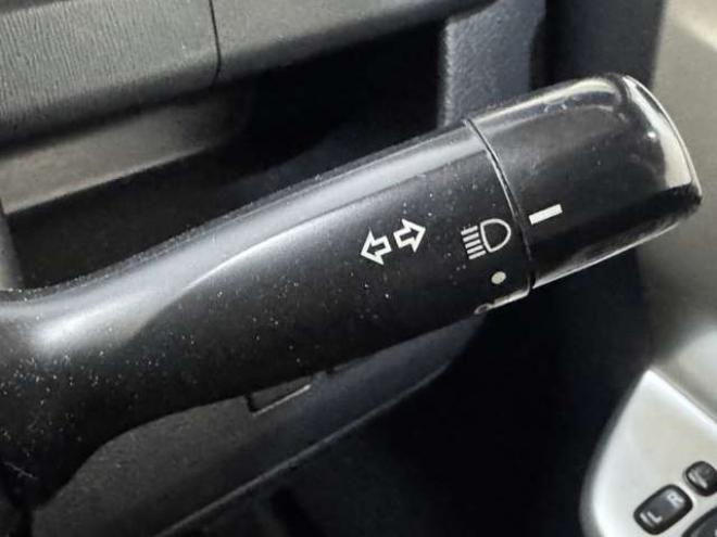 ヴォクシー2.0 Z 4WD　ナビ　TV　Bカメラ　Bluetooth　Pスライド 2000