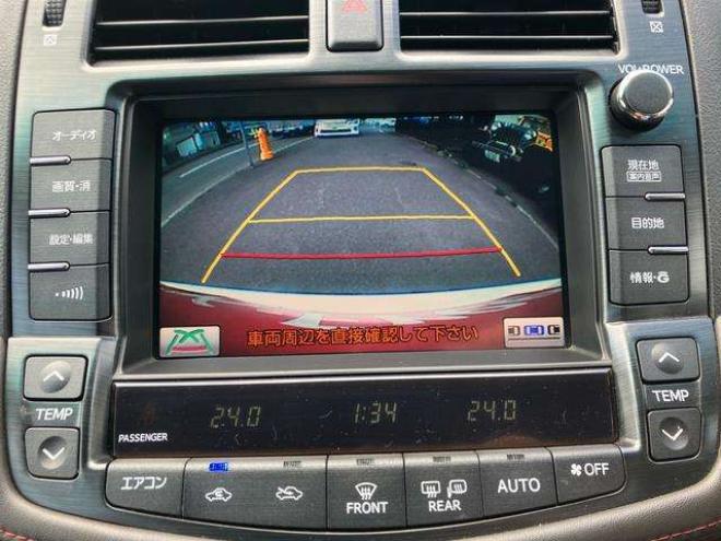 クラウンアスリート 2.5 i-Four 4WD　ロイヤルサルーン仕様　革シート　社外アルミ　スマートキー　シートヒーター　パワーシート　TV付ナビ　バックカメラ　ABS　オートクルーズコントロール 2500