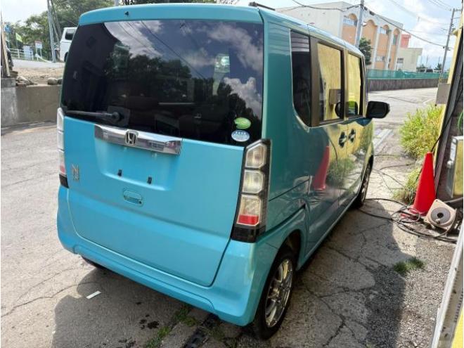 N-BOX（店長おすすめコミコミ車）G Lパッケージ 4WD 660 5Dr
