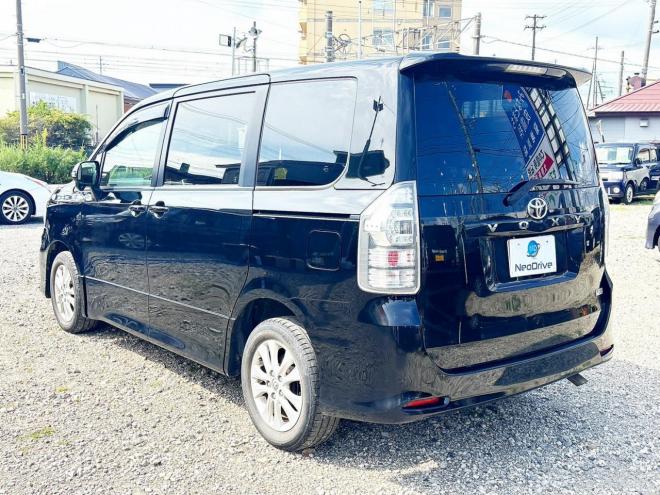 ヴォクシー2.0ZS 4WD　ローンが不安な方＜優遇ローン＞1年保証　寒冷地用　片側Pスライドドア 