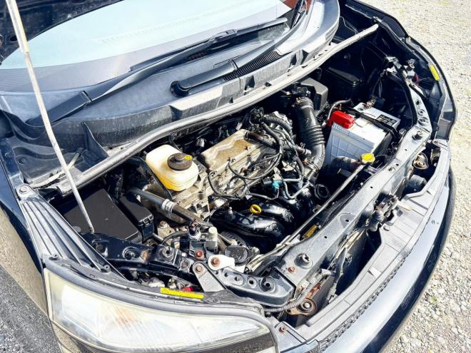 ヴォクシー2.0ZS 4WD　ローンが不安な方＜優遇ローン＞1年保証　寒冷地用　片側Pスライドドア 
