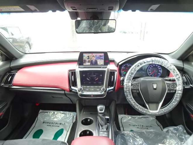 クラウンハイブリッド 2.5 RS アドバンス Four 4WD　保証付2年/走行距離無制限　4WD　ローダウン　クレンツェ20AW　サンルーフ BCM セーフティセンスLEDヘッドライト　メーカーナビ　全方位カメラ　純正エンジンスターター 　デジタルインナーミラー　冬タイヤ付属 2500