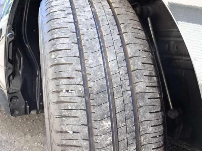 カローラツーリング　1.8 ハイブリッド S E-Four 4WD　本州車　HVシステム含保証2年/走行距離無制限プレミアムプラン付　4WD　セーフティセンス　ディスプレイオーディオ　地デジ　バックカメラ　HDMI入力　LEDヘッドライト　LEDフォグ　ブレーキホールド　AC100V 1800