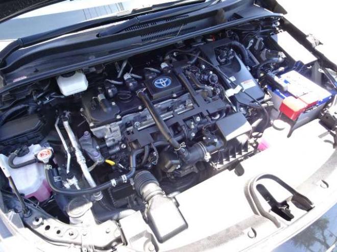 カローラツーリング　1.8 ハイブリッド S E-Four 4WD　本州車　HVシステム含保証2年/走行距離無制限プレミアムプラン付　4WD　セーフティセンス　ディスプレイオーディオ　地デジ　バックカメラ　HDMI入力　LEDヘッドライト　LEDフォグ　ブレーキホールド　AC100V 1800