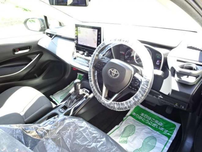 カローラツーリング　1.8 ハイブリッド S E-Four 4WD　本州車　HVシステム含保証2年/走行距離無制限プレミアムプラン付　4WD　セーフティセンス　ディスプレイオーディオ　地デジ　バックカメラ　HDMI入力　LEDヘッドライト　LEDフォグ　ブレーキホールド　AC100V 1800
