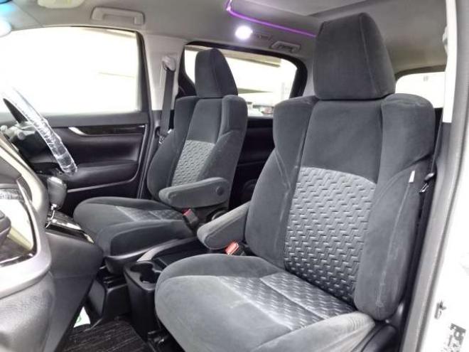 アルファード2.5 S 4WD　本州車　保証1年/走行距離無制限　4WD　両側パワースライドドア　社外9型ナビ　地デジ　バックカメラ　Bluetooth接続　LEDヘッドライト　前後ドライブレコーダー　ビルトインETC　冬タイヤ付属　純正18インチアルミ 2500