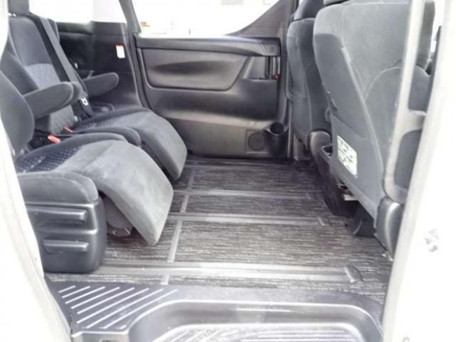 アルファード2.5 S 4WD　本州車　保証1年/走行距離無制限　4WD　両側パワースライドドア　社外9型ナビ　地デジ　バックカメラ　Bluetooth接続　LEDヘッドライト　前後ドライブレコーダー　ビルトインETC　冬タイヤ付属　純正18インチアルミ 2500