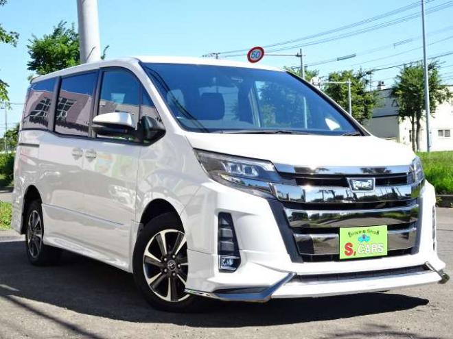 ノア2.0 Si 4WD　本州車　保証1年/走行距離無制限　4WD　後期　モデリスタエアロ　セーフティセンス　両側パワースライドドア　社外ナビ　地デジ　Bluetooth接続　LEDヘッドライト　LEDフォグ　アイドリングストップ　7人乗り 2000