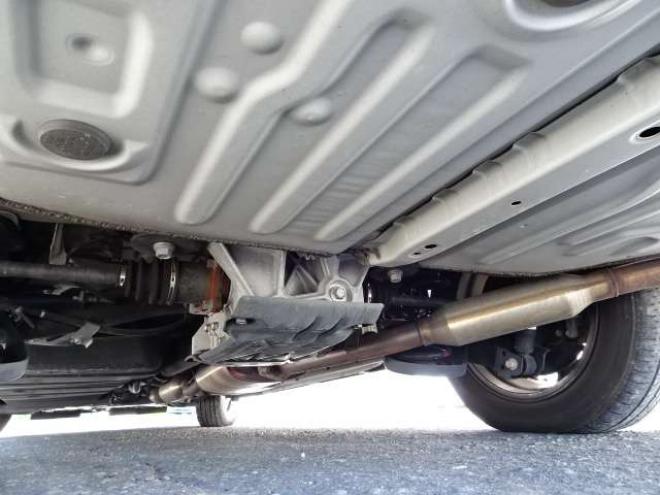 ノア2.0 Si 4WD　本州車　保証1年/走行距離無制限　4WD　後期　モデリスタエアロ　セーフティセンス　両側パワースライドドア　社外ナビ　地デジ　Bluetooth接続　LEDヘッドライト　LEDフォグ　アイドリングストップ　7人乗り 2000