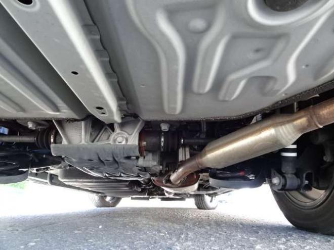 ノア2.0 Si 4WD　本州車　保証1年/走行距離無制限　4WD　後期　モデリスタエアロ　セーフティセンス　両側パワースライドドア　社外ナビ　地デジ　Bluetooth接続　LEDヘッドライト　LEDフォグ　アイドリングストップ　7人乗り 2000