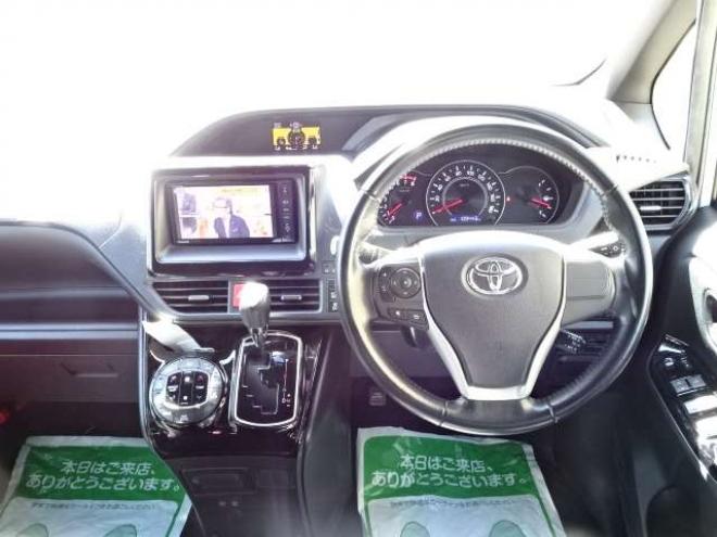 ノア2.0 Si 4WD　本州車　保証1年/走行距離無制限　4WD　後期　モデリスタエアロ　セーフティセンス　両側パワースライドドア　社外ナビ　地デジ　Bluetooth接続　LEDヘッドライト　LEDフォグ　アイドリングストップ　7人乗り 2000