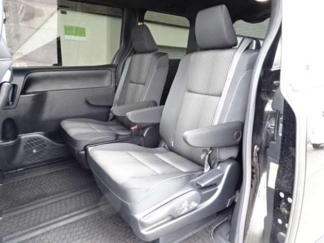ヴォクシー2.0 ZS 煌 4WD　本州車　保証1年/走行距離無制限　4WD　後期　トヨタセーフティセンス　両側パワースライドドア　純正ナビ　地デジ　バックカメラ　エンジンスターター　LEDヘッドライト　ドライブレコーダー　AUTOHIビーム 2000