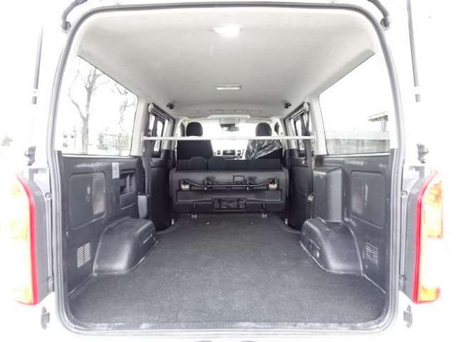 ハイエースバン2.8 スーパーGL ロング ディーゼルターボ 4WD　本州車　4WD　プッシュスタート　スマートキー　オートマチックハイビーム　ETC　MID　GRCIA　WHEEL　バックカメラ　リヤヒーター　リヤエアコン　AC100V　冬タイヤ付属 2800
