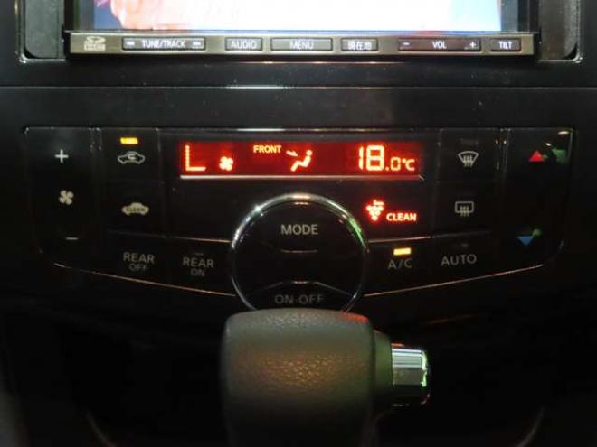 セレナ2.0 ハイウェイスター Vセレクション 4WD　4WDTVナビBカメETC 2000