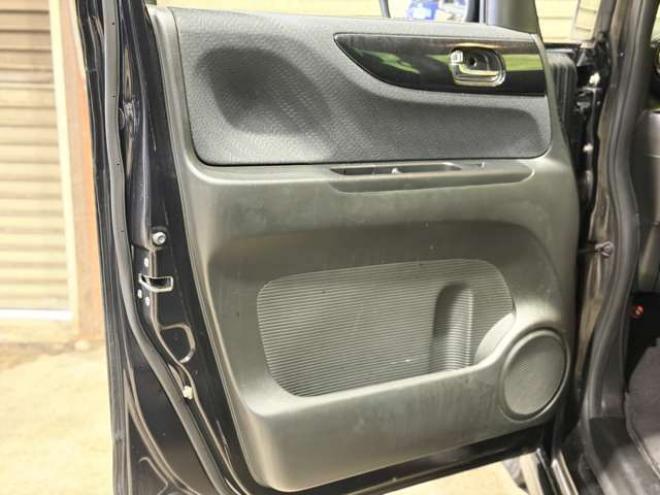 N-BOXカスタムG Lパッケージ 4WD　防錆塗装4WDTVナビBカメドラレコ 660