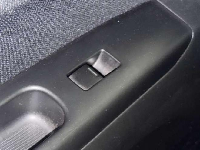 N-BOXカスタムG Lパッケージ 4WD　防錆塗装4WDTVナビBカメドラレコ 660