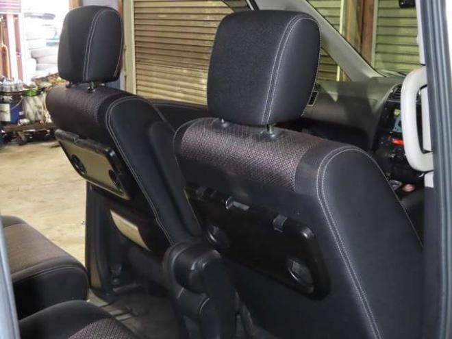 セレナ2.0 ハイウェイスター Vセレクション+SafetyII 4WD　防錆塗装4WDドラレコエンスタ積込タイヤ 2000