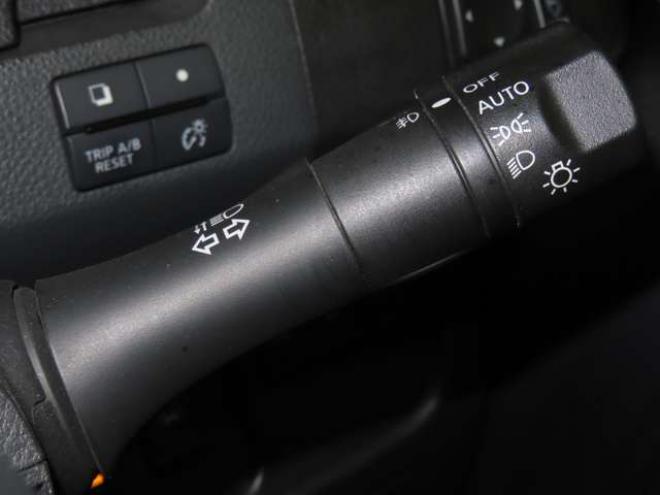 セレナ2.0 ハイウェイスター Vセレクション+SafetyII 4WD　防錆塗装4WDドラレコエンスタ積込タイヤ 2000