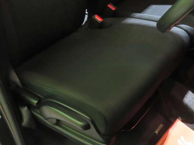 N-BOXカスタムG Lパッケージ 4WD　防錆塗装4WDTVナビBカメエンスタ 660