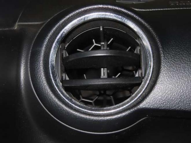 N-BOXカスタムG Lパッケージ 4WD　防錆塗装4WDTVナビBカメエンスタ 660