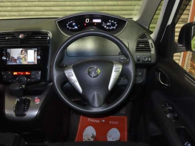 セレナ2.0 20X Vセレクション+Safety 4WD　4WDTVナビBカメETC積込タイヤ 2000