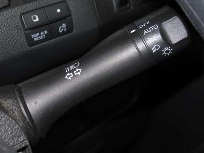 セレナ2.0 20X Vセレクション+Safety 4WD　4WDTVナビBカメETC積込タイヤ 2000