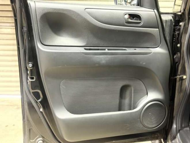 N-BOXG Lパッケージ 4WD　防錆塗装4WDTVナビBカメETC 660