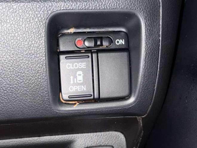 N-BOXG Lパッケージ 4WD　防錆塗装4WDTVナビBカメETC 660