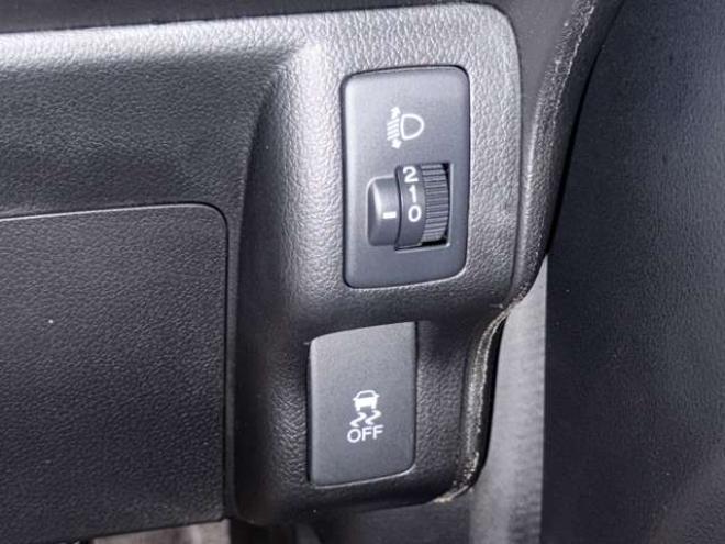 N-BOXG Lパッケージ 4WD　防錆塗装4WDTVナビBカメETC 660