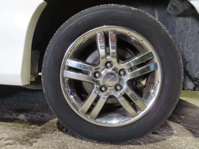 セレナ2.0 ハイウェイスター Vセレクション+Safety 4WD　防錆塗装4WDTVナビBカメ後席モニタ 2000