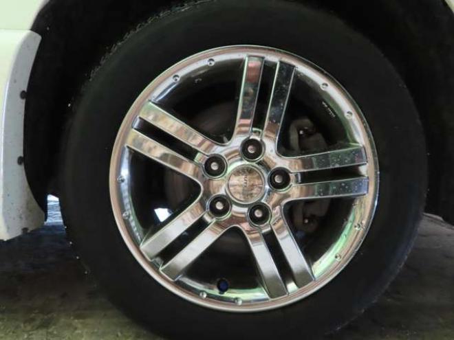セレナ2.0 ハイウェイスター Vセレクション+Safety 4WD　防錆塗装4WDTVナビBカメ後席モニタ 2000