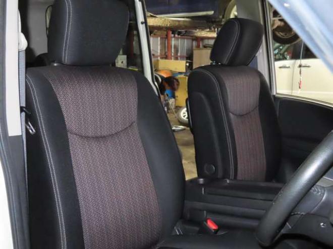 セレナ2.0 ハイウェイスター Vセレクション+Safety 4WD　防錆塗装4WDTVナビBカメ後席モニタ 2000