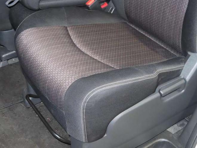 セレナ2.0 ハイウェイスター Vセレクション+Safety 4WD　防錆塗装4WDTVナビBカメ後席モニタ 2000