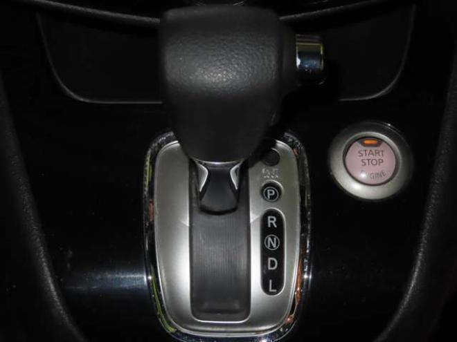 セレナ2.0 ハイウェイスター Vセレクション+Safety 4WD　防錆塗装4WDTVナビBカメ後席モニタ 2000