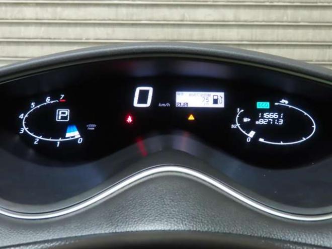 セレナ2.0 ハイウェイスター Vセレクション+Safety 4WD　防錆塗装4WDTVナビBカメ後席モニタ 2000