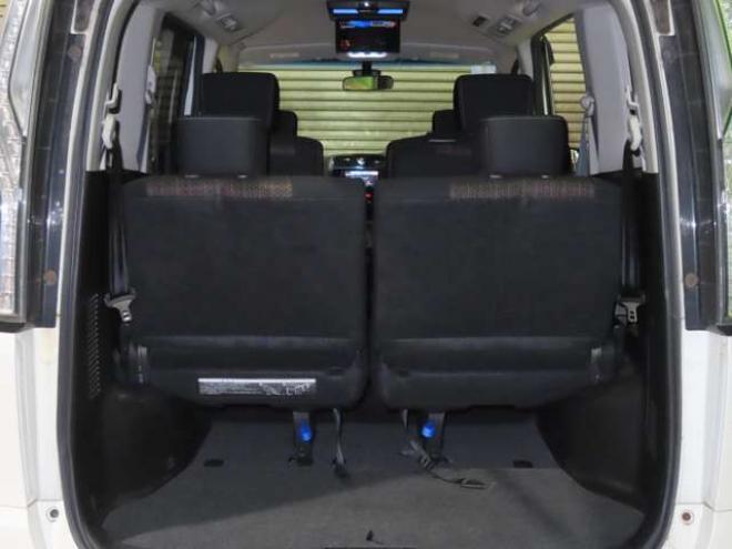 セレナ2.0 ハイウェイスター 4WD　防錆塗装4WDTVナビBカメ後席モニタETCエンスタ 2000