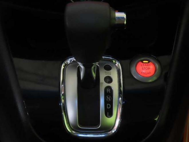 セレナ2.0 ハイウェイスター 4WD　防錆塗装4WDTVナビBカメ後席モニタETCエンスタ 2000