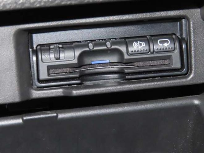 セレナ2.0 ハイウェイスター 4WD　防錆塗装4WDTVナビBカメ後席モニタETCエンスタ 2000