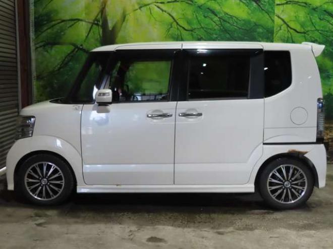 N-BOXG ターボパッケージ 4WD　防錆塗装4WDCDエンスタドラレコ 660