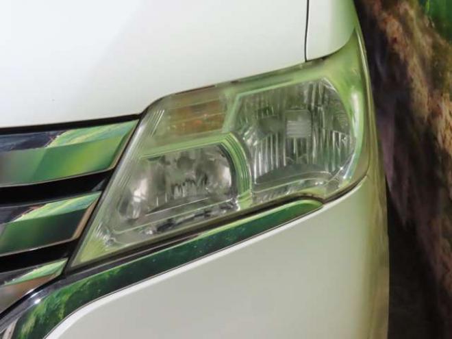 セレナ2.0 ハイウェイスター Vセレクション 4WD　4WDTVナビBカメ 2000