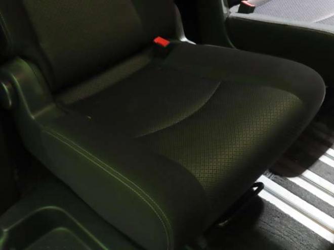 セレナ2.0 ハイウェイスター Vセレクション 4WD　4WDTVナビBカメ 2000