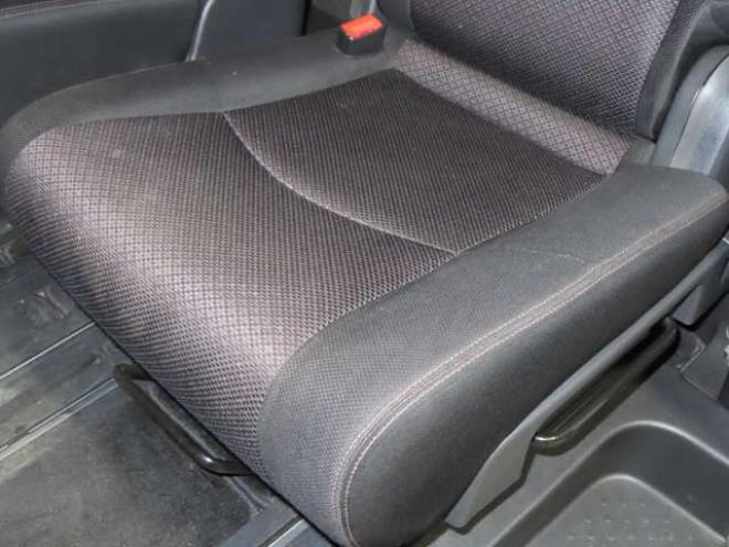 セレナ2.0 ハイウェイスター Vセレクション 4WD　4WDTVナビBカメ 2000