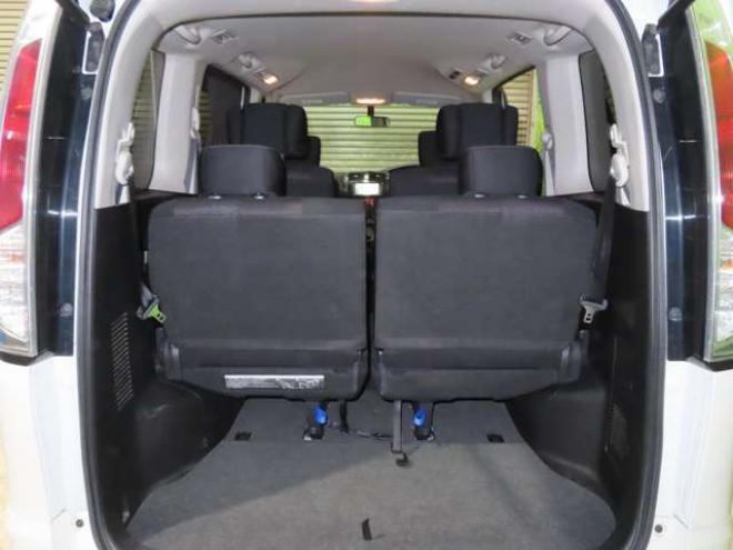 セレナ2.0 ハイウェイスター Vセレクション 4WD　4WDTVナビBカメ 2000