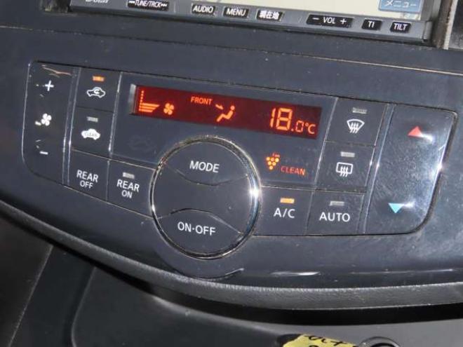 セレナ2.0 ハイウェイスター Vセレクション 4WD　4WDTVナビBカメ 2000