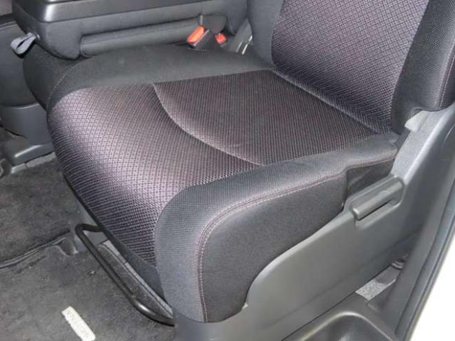 セレナ2.0 ハイウェイスター 4WD　防錆塗装4WDTVナビBカメETCエンスタドラレコ 2000