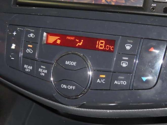 セレナ2.0 ハイウェイスター 4WD　防錆塗装4WDTVナビBカメETCエンスタドラレコ 2000