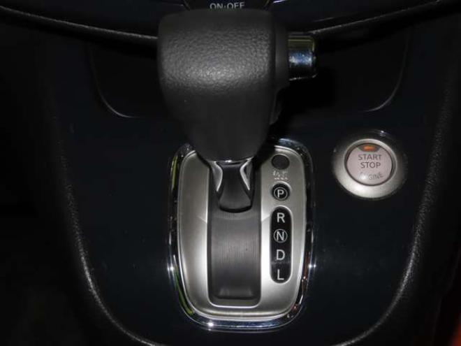 セレナ2.0 ハイウェイスター 4WD　防錆塗装4WDTVナビBカメETCエンスタドラレコ 2000