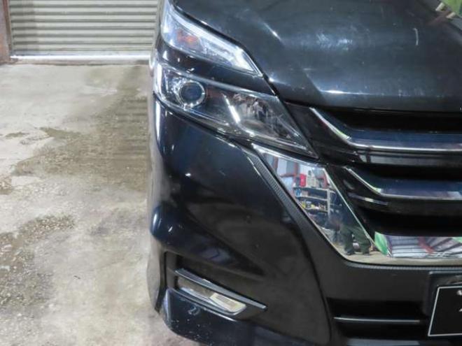 セレナ2.0 ハイウェイスター Vセレクション 4WD　防錆塗装4WDTVナビBカメ後席モニタETCエンスタ積込タイヤ 2000