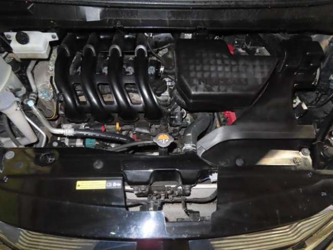 セレナ2.0 ハイウェイスター Vセレクション 4WD　防錆塗装4WDTVナビBカメ後席モニタETCエンスタ積込タイヤ 2000